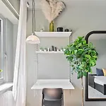 Modern In Gare Area Apartment
