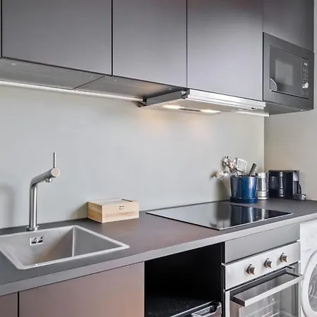 Modern In Gare Area Luksemburg