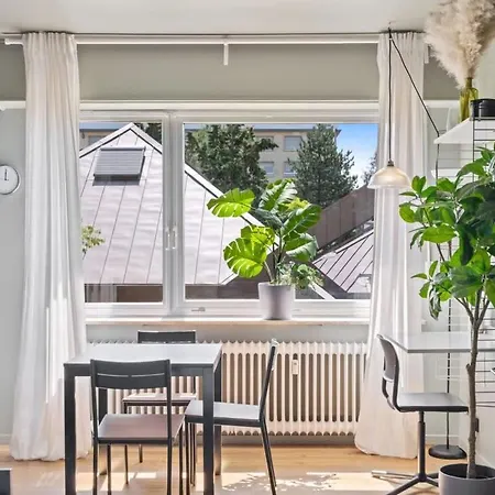 Modern In Gare Area *