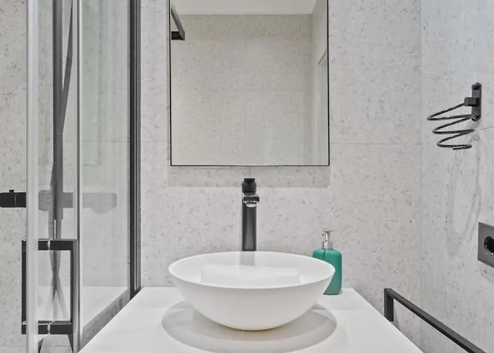 Modern In Gare Area Luksemburg